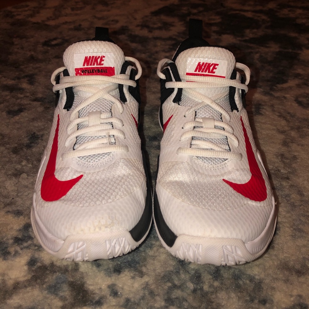 Nike Women’s Air Zoom Hyperace Volleyball Shoes- 8